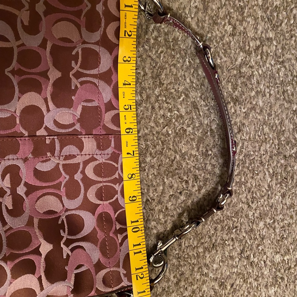 Coach Carly Optic Signature signature,